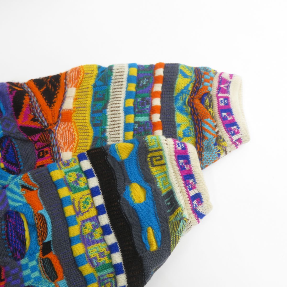 COOGI クージー 3D ニットセーター 肩パッド付き Mサイズ ※中古