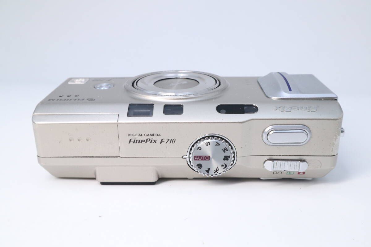 富士フイルム FinePixF710 デジタルカメラ 2005年発売のデジカメで撮った渋谷の風景 2023年11月に撮影