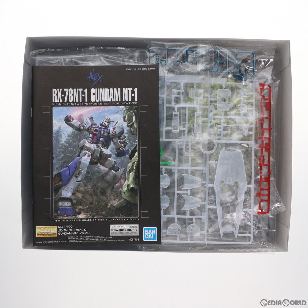BANDAI - イベント限定 MG 1/100 RX-78NT-1 ガンダムNT-1 ver.2.0 クリアカラー 機動戦士ガンダム0080 ポケットの中の戦争 プラモデル(5058773) バンダイスピリッツ イベント限定 MG 1/100 RX-78NT-1 ガンダムNT-1 ver.2.0 クリア