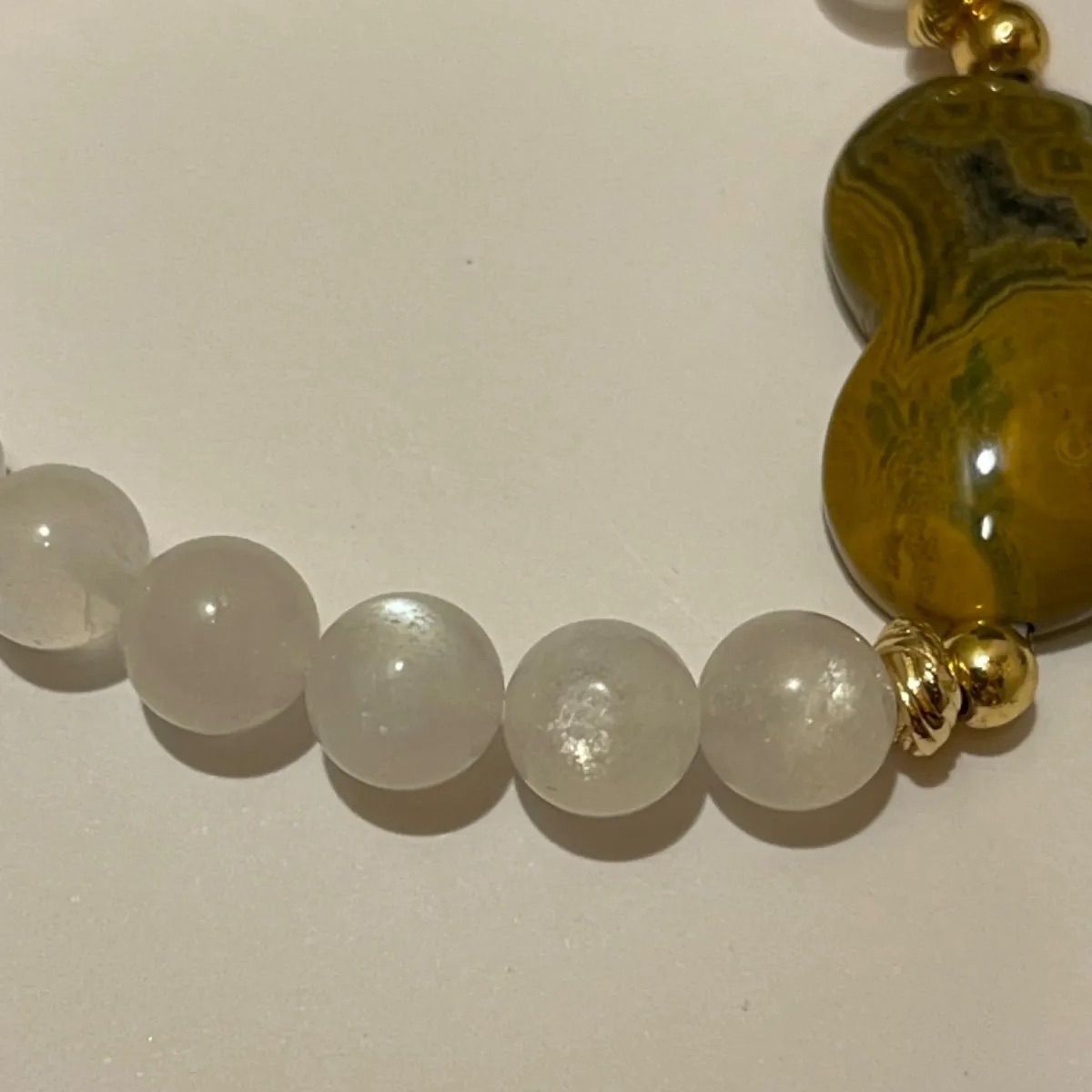 アラシャン瑪瑙ハートとムーンストーンのブレスレット - メルカリ