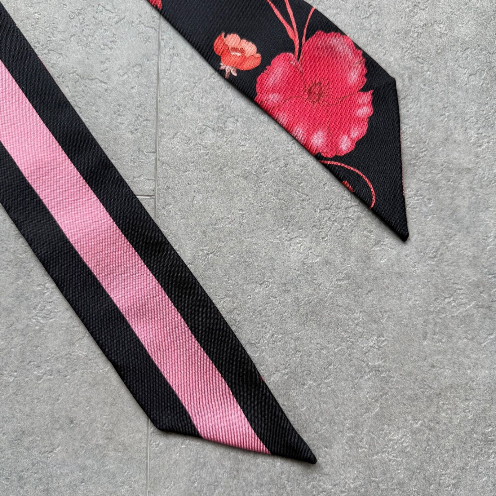 【超美品！】GUCCI グッチ ネックボウ GGフローラ ツイリー 超美品！】GUCCI グッチ ネックボウ GGフローラ ツイリー - メルカリ