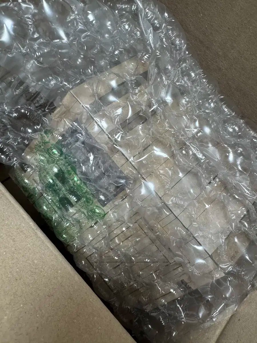 POP MART ポップマート HIRONO ヒロノ ジョイ フラシ ドール