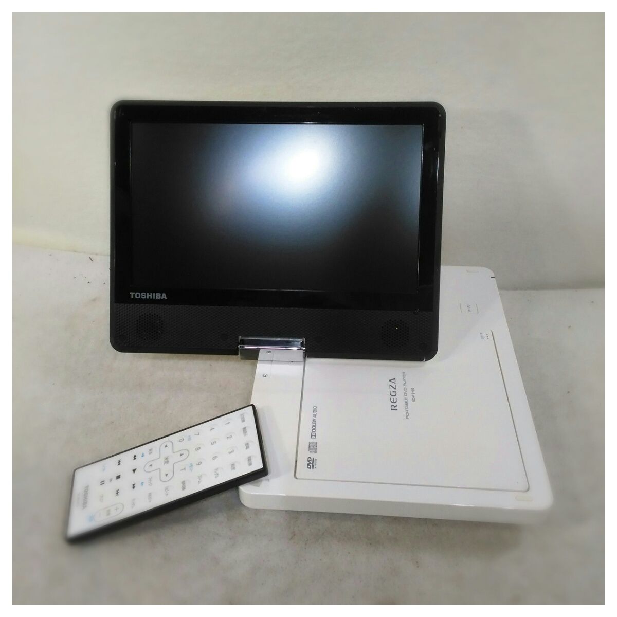動作確認済✨東芝REGZA　SD-P910S　ポータブルDVDプレーヤー　CD可 TOSHIBA ポータブルDVDプレーヤー SD-P910S 動作確認済】【】東芝