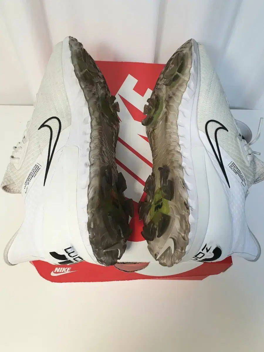 メンズゴルフシューズ