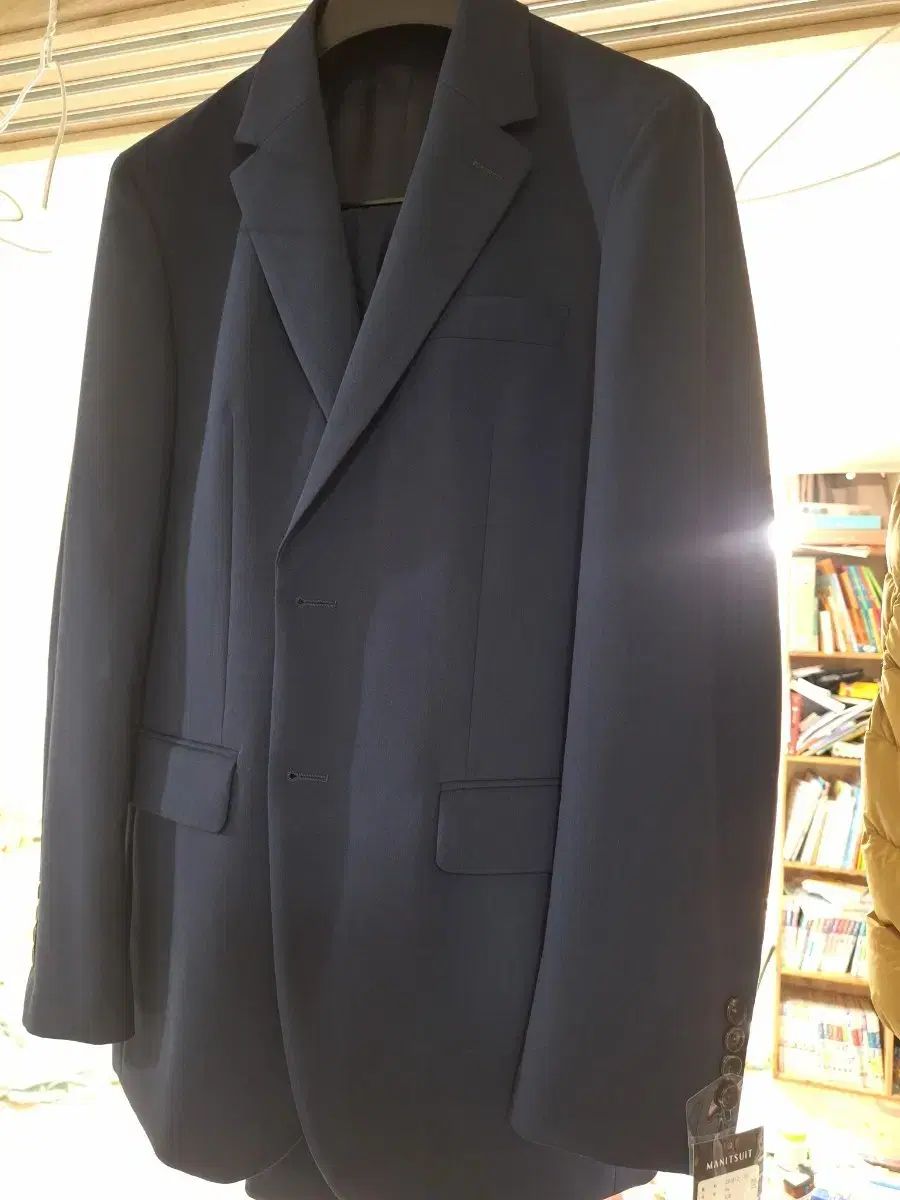 メンズスーツセット ネイビーの新しい服 タグ そのまま水洗い トップス 110 ボトムス 86c