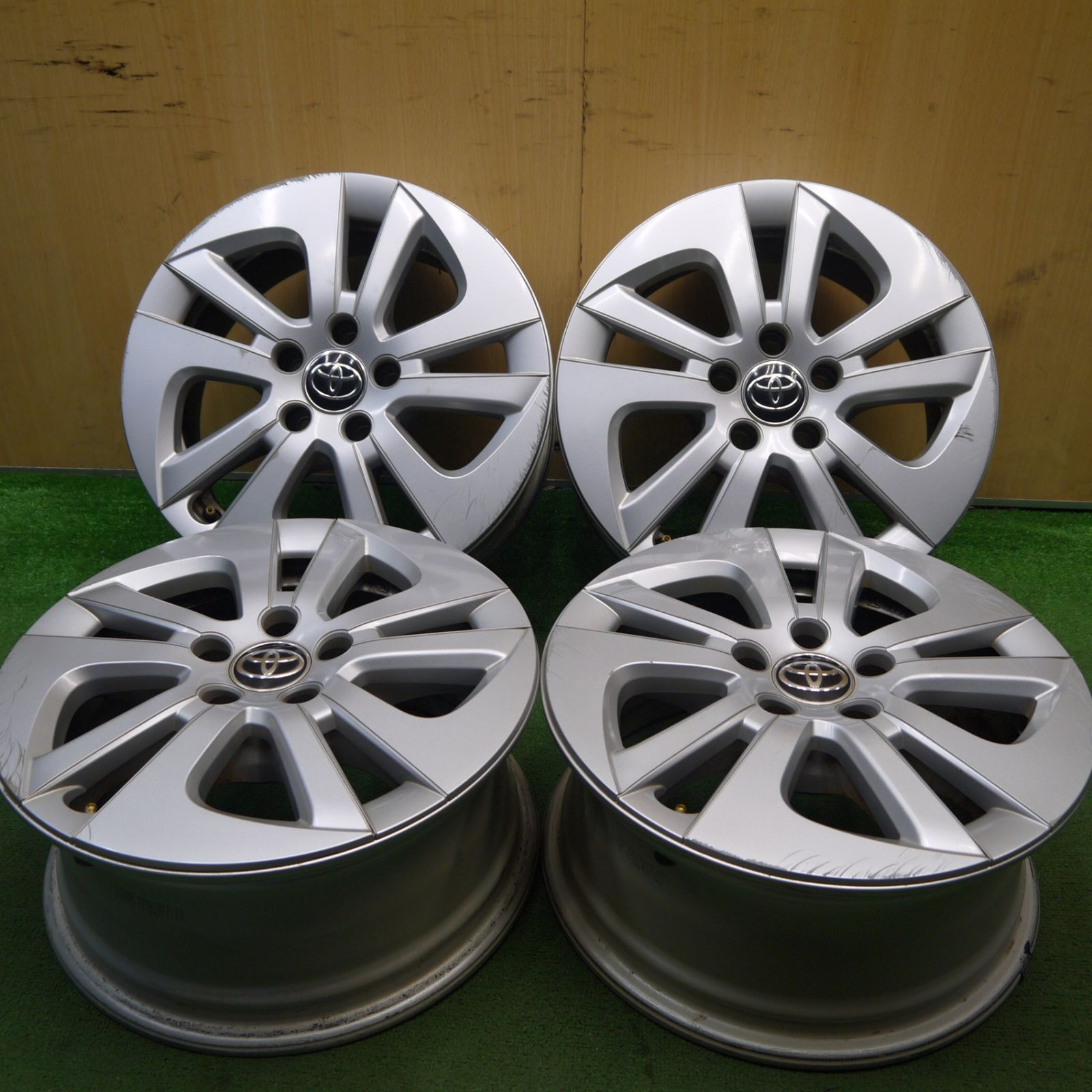4本価格 トヨタ 50系 プリウス 純正 ホイール 15インチ 15×6.5J PCD100|5H 5061609Hホ