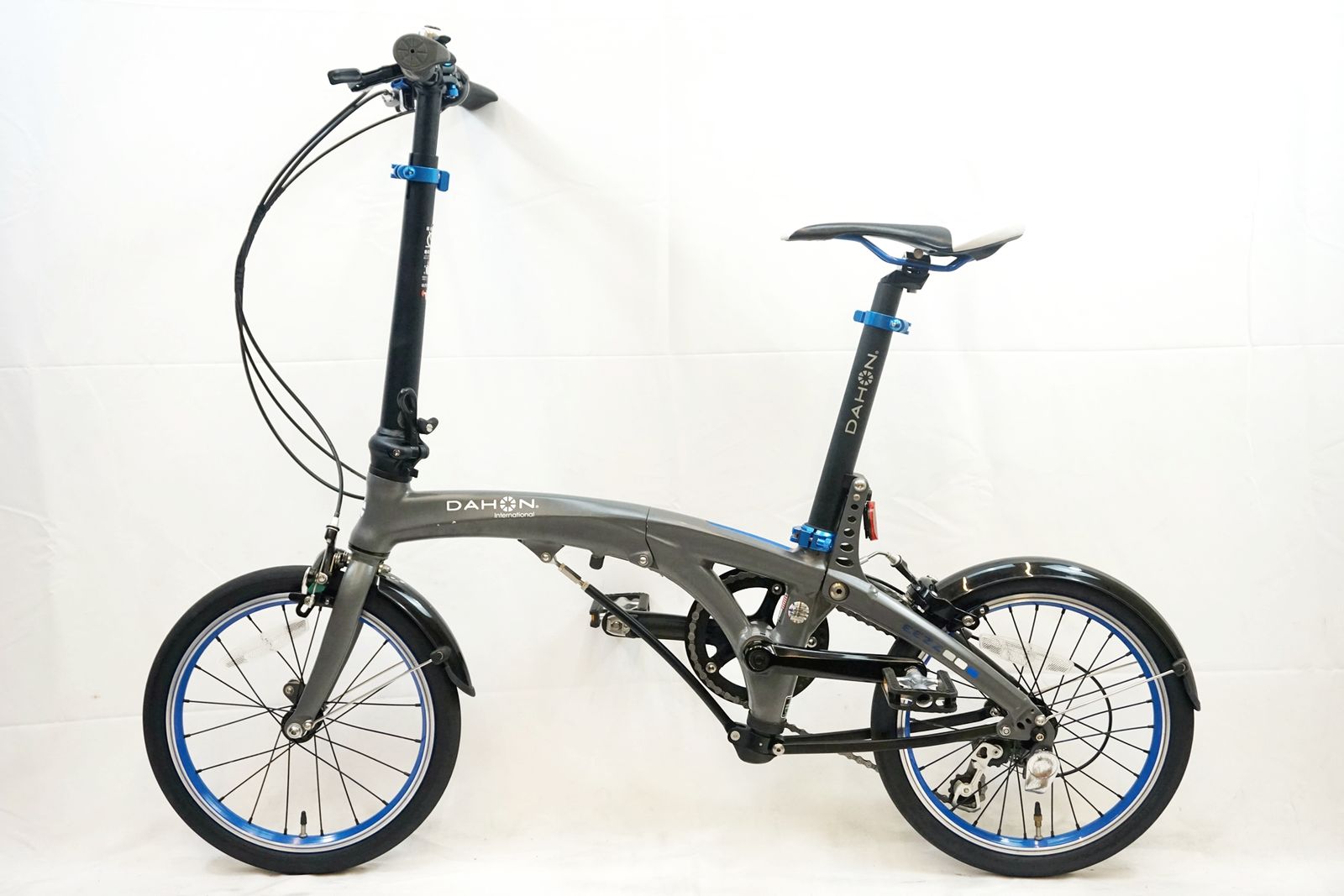 DAHON 「ダホン」 EEZZ D3 2016年モデル 16インチ 折り畳み自転車
