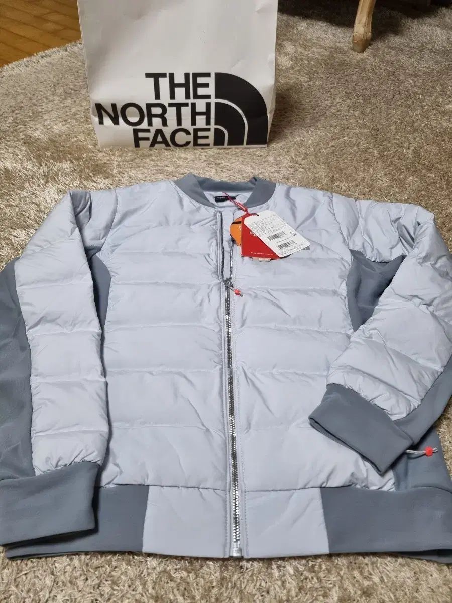 THE NORTH FACE ザ ノース フェイス vx 軽量ダウン レディース 90 M 新製品