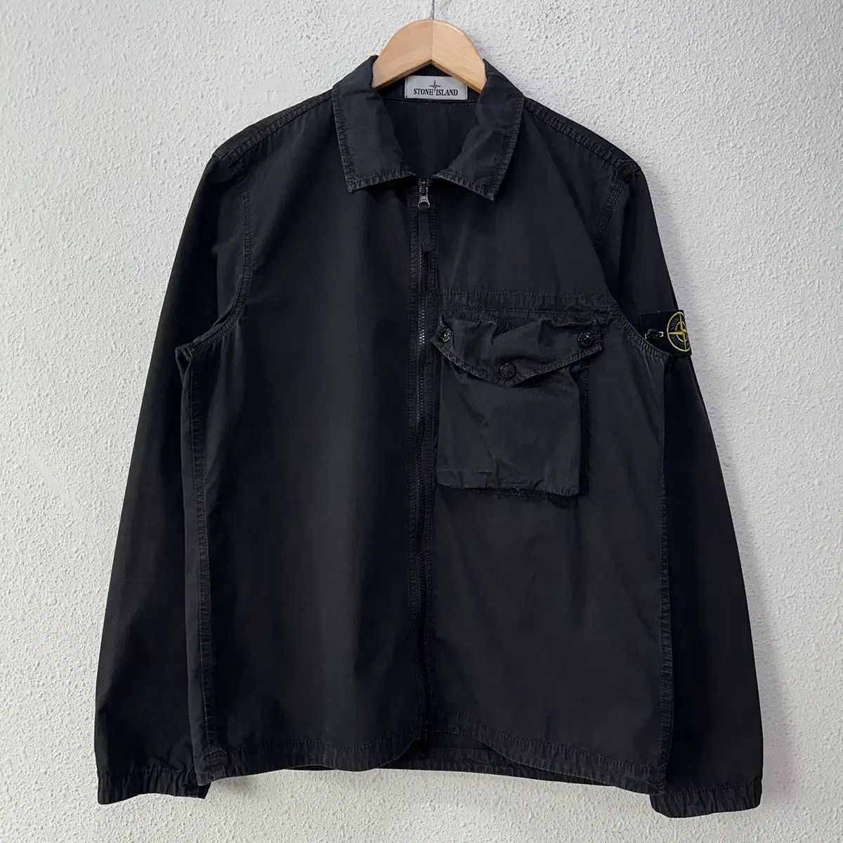 M STONE ISLAND(ストーンアイランド) メンズ 21S ワッペン ガーマンド・ダイ ジャケット N4616
