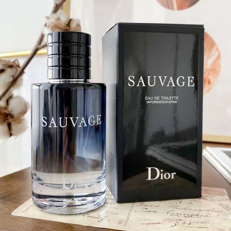 Dior SAUVAGE 香水 100ml リフィル可能（ソヴァージュ オードゥ