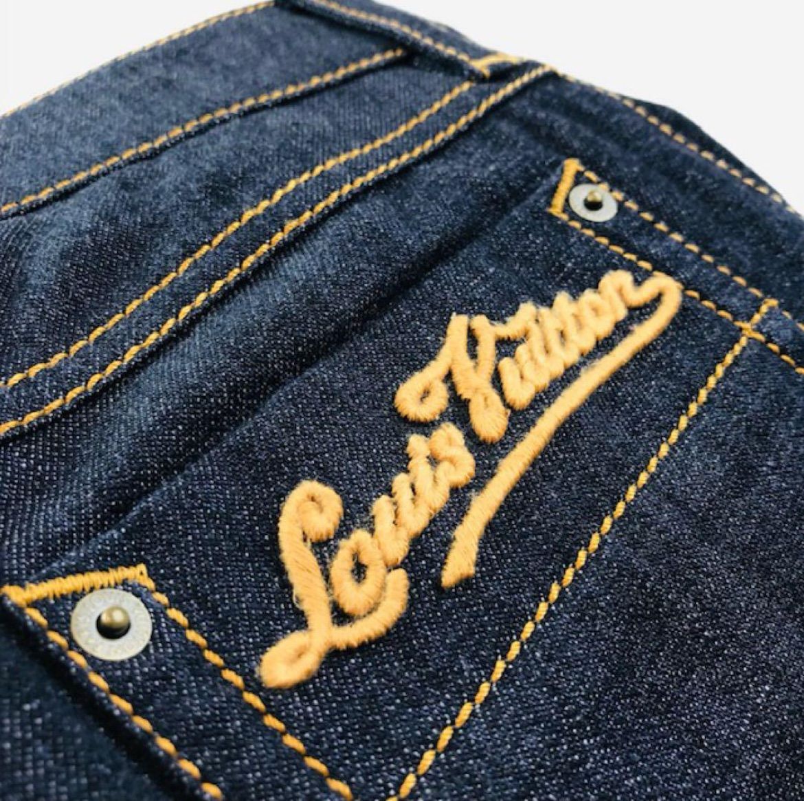 美品 LOUIS VUITTON・ルイヴィトン レディース ブランドロゴ刺繍ボタン