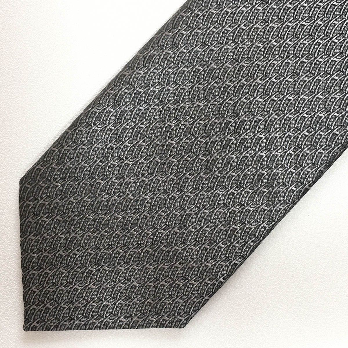 美品 エルメス HERMES ネクタイ シルク100% フランス製 グレー H柄 254