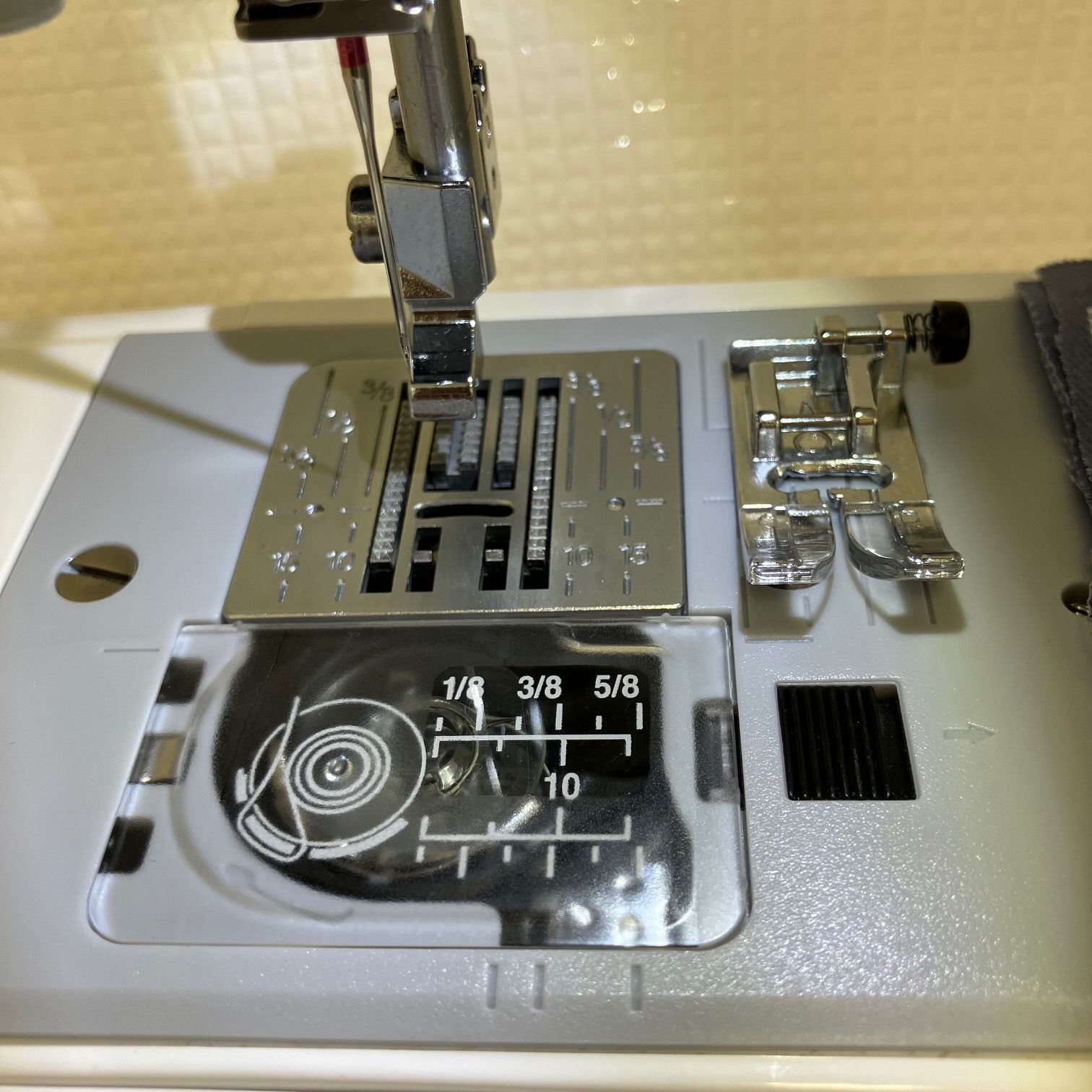 です にも簡単な多機能モデルです