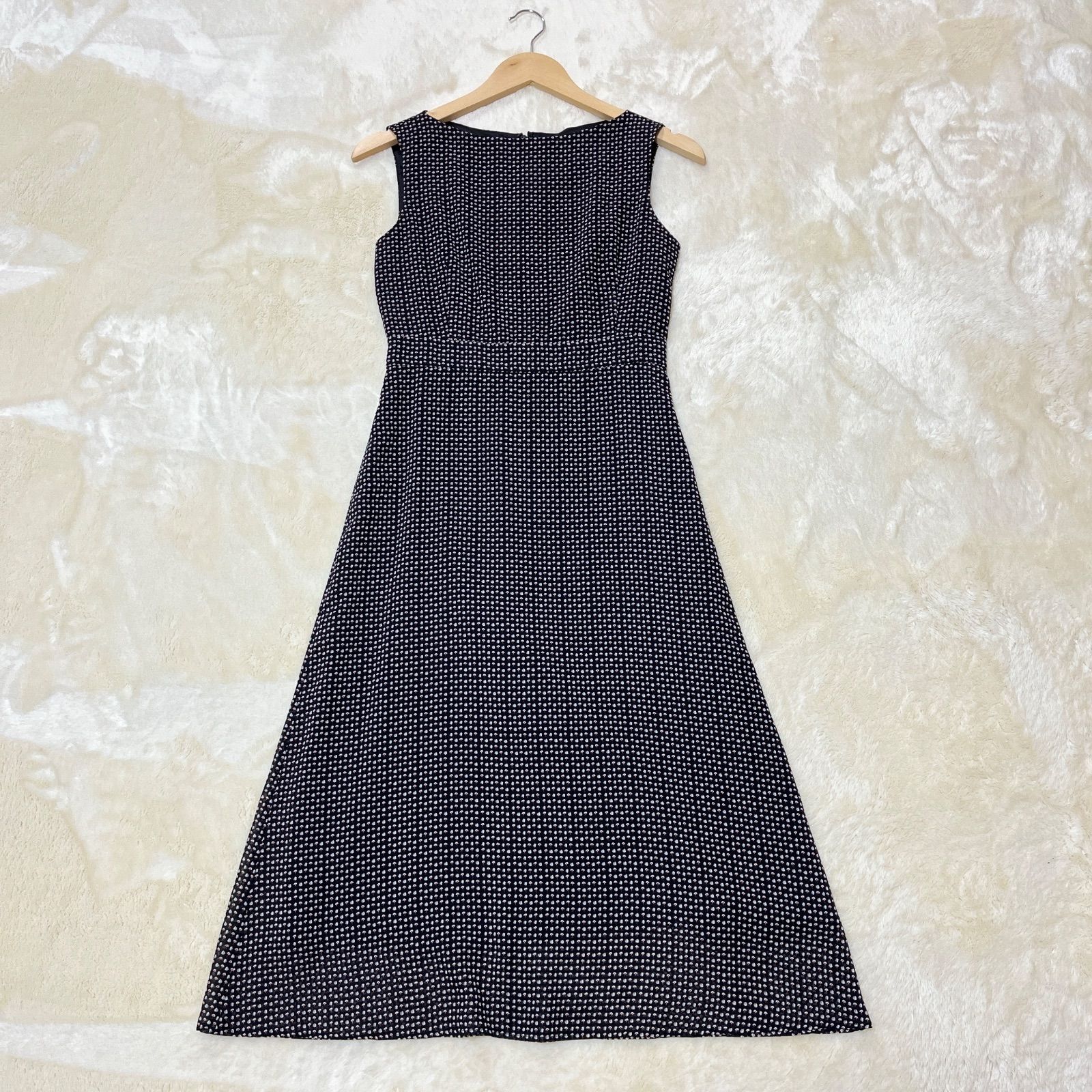 ✨極美品✨UNTITLED アンタイトル 総柄 ノースリーブロングワンピース 