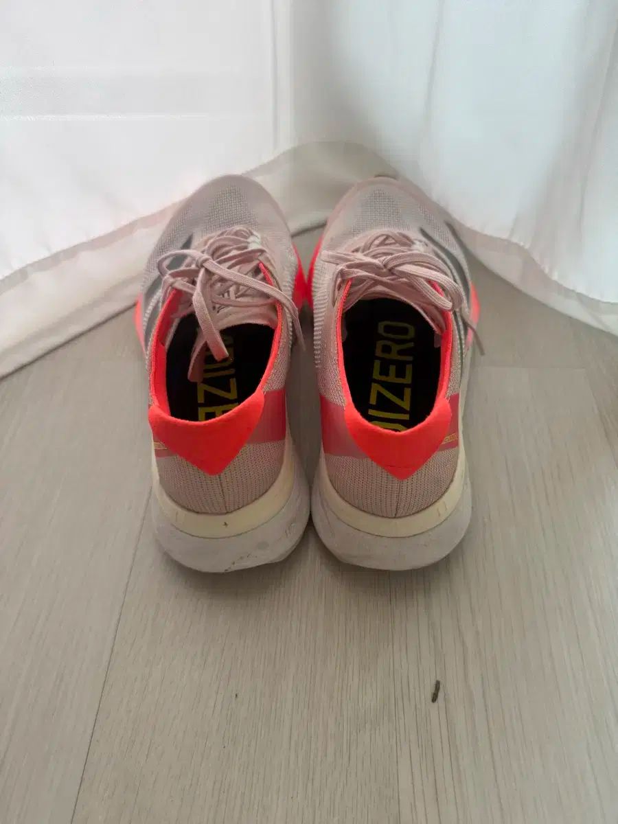 adidas アディダス