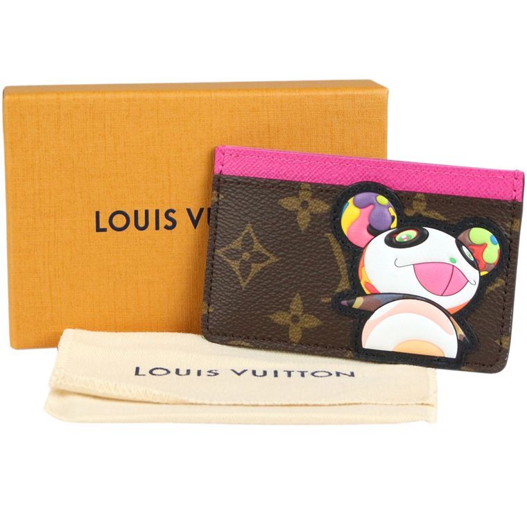 LV ×