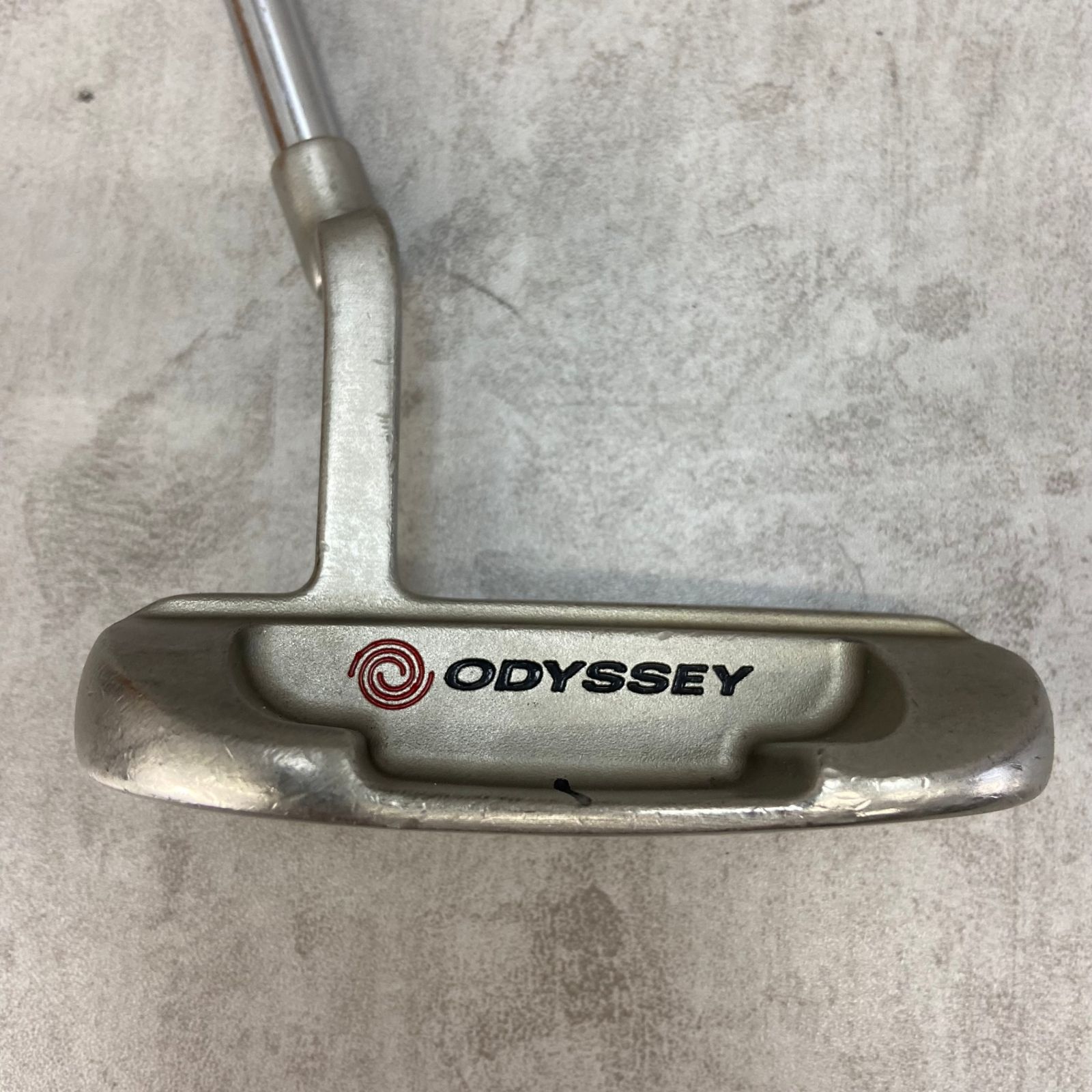 オデッセイ　ホワイトホット　♯4　2ドット　メンズゴルフパター　右利き用　PT　ピン型　35インチ　ヘッドカバー　ODYSSEY　WHITE　HOT オデッセイ ホワイトホット ♯4 2ドット メンズゴルフパター 右