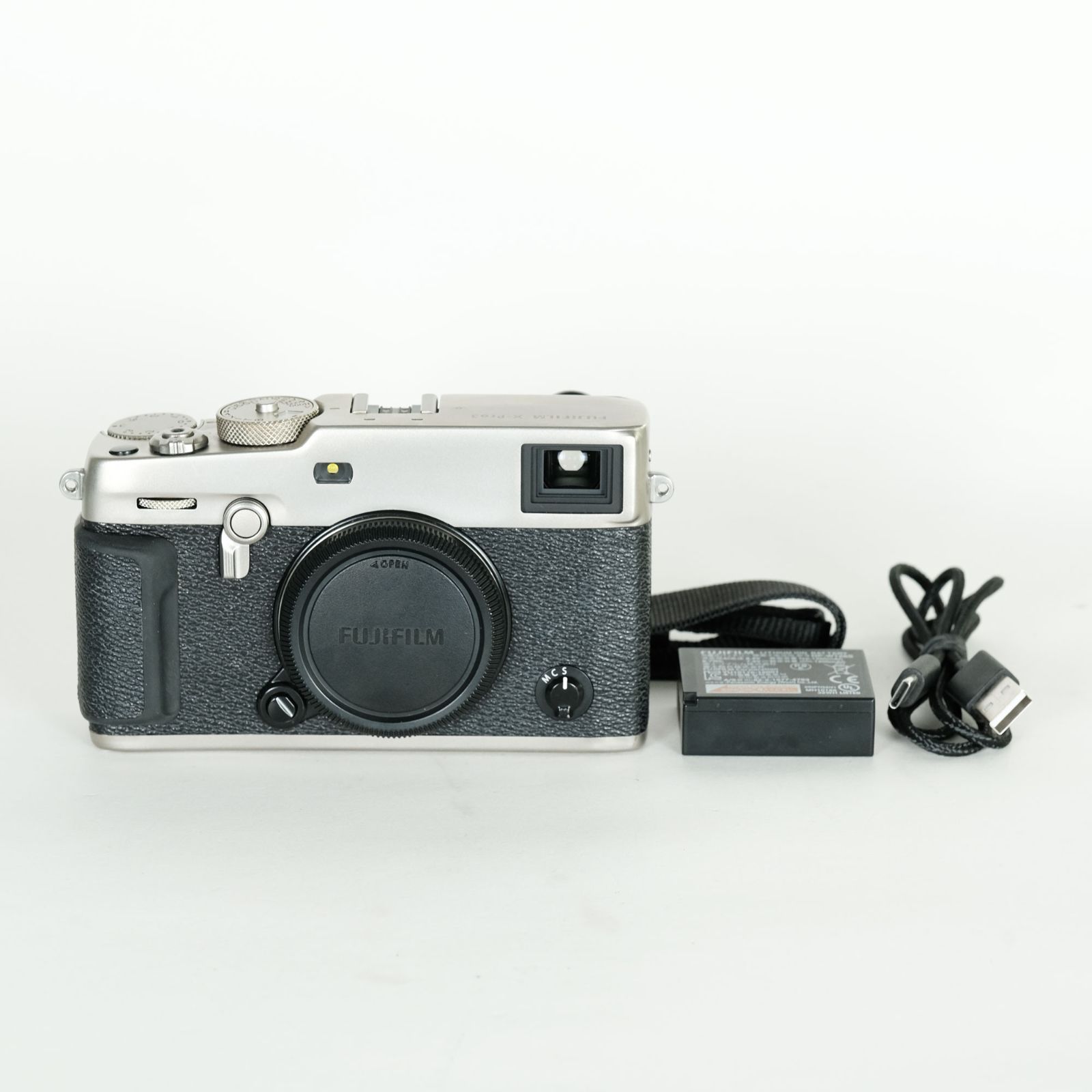 綺麗 FUJIFILM X-Pro3 DRシルバー完動品 箱、付属品付 中古)FUJIFILM (フジフイルム) X-Pro3 DR シルバー（商品ID