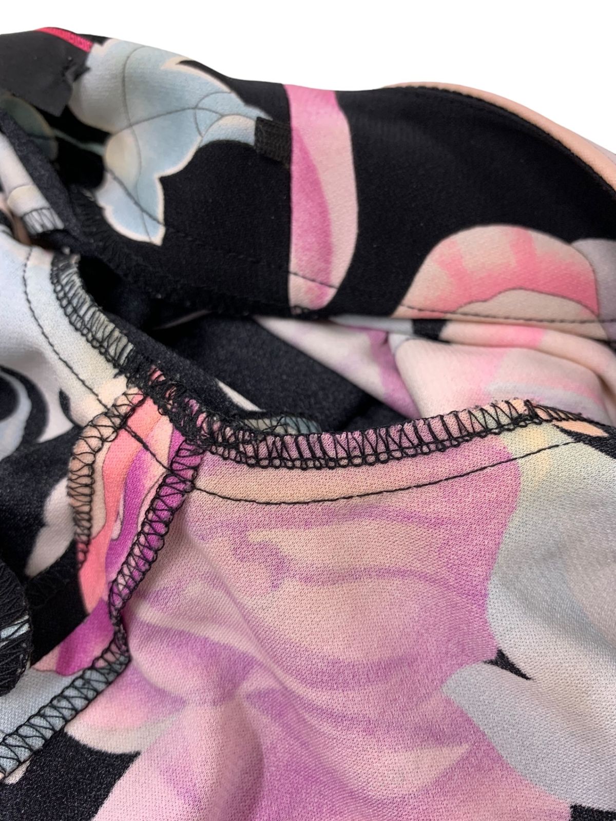 マカ140 超美品 レオナール 花柄ノースリーブひざ丈ワンピース ピンク系 レオナール 0140203 ワンピース 36 ピンク フラワーモチーフ