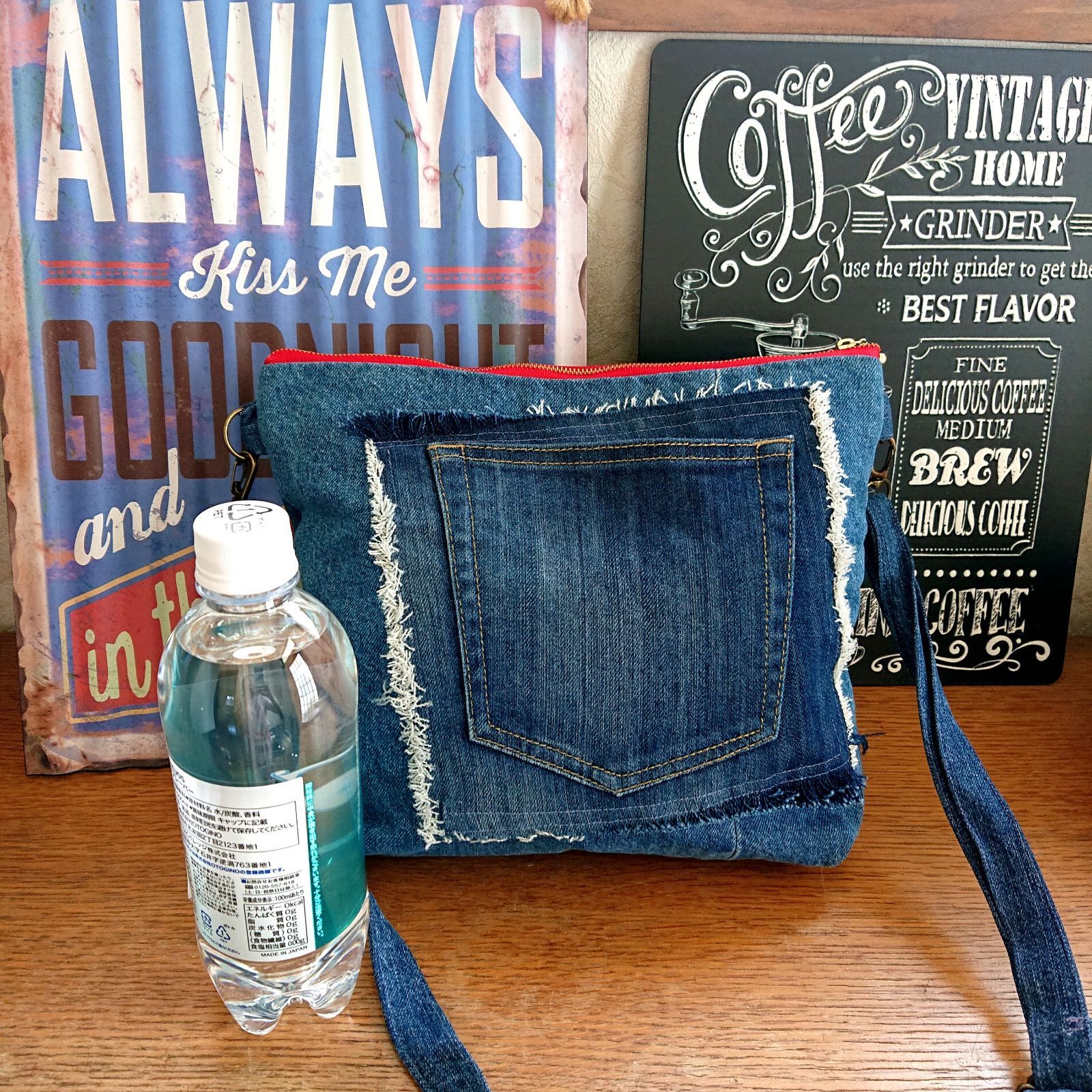 222☆USEDデニムリメイク サコッシュ ショルダーバッグ ジーパン