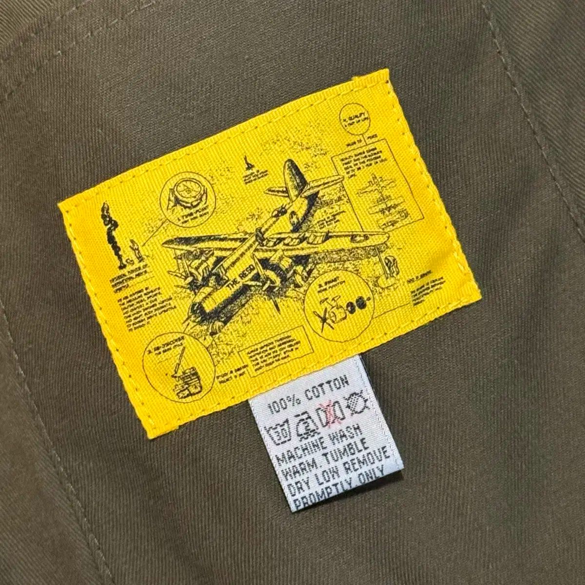 XL カーキ