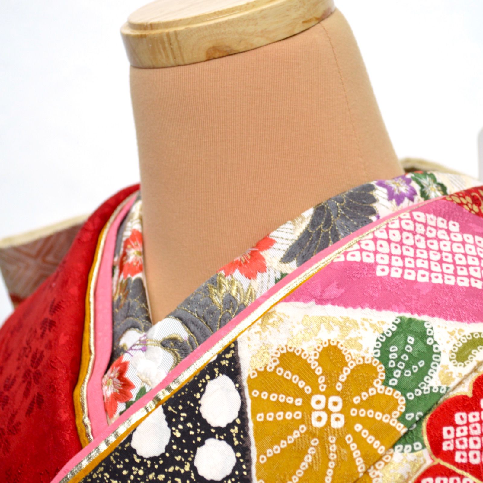 振袖フルセット S〜Mサイズ 正絹 成人式 金駒刺繍 個性的 振袖