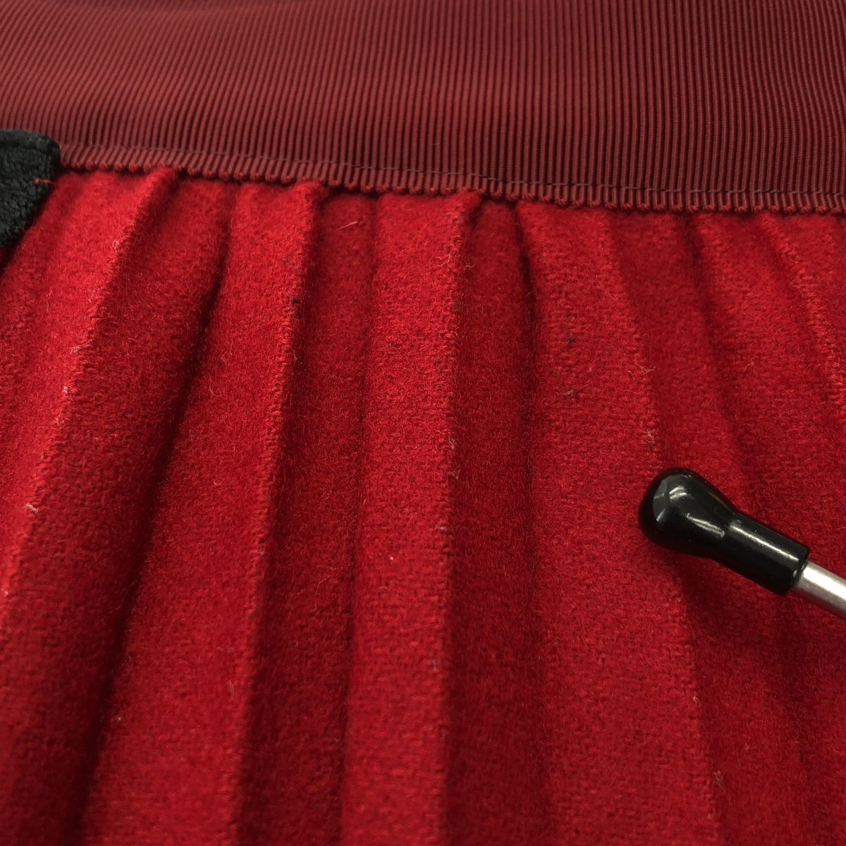 sacai / サカイ | Zip Detail Pleated Skirt / 異素材 切替