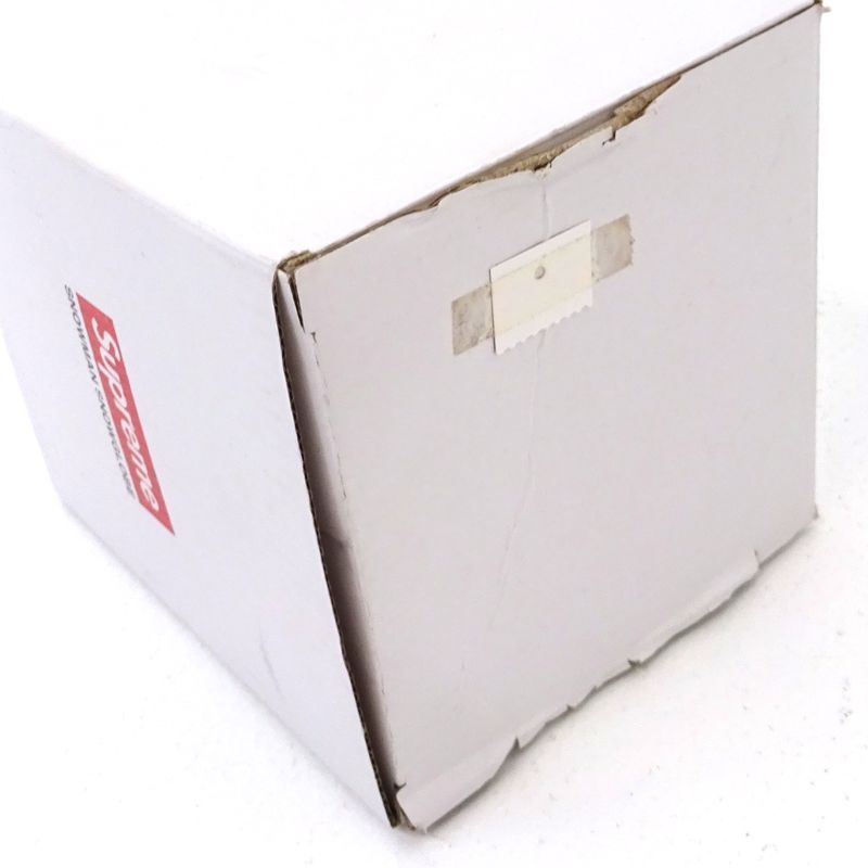 シュプリーム　スノードーム＋ピンバッジ赤 シュプリーム スノードーム ピンバッジ赤 その他