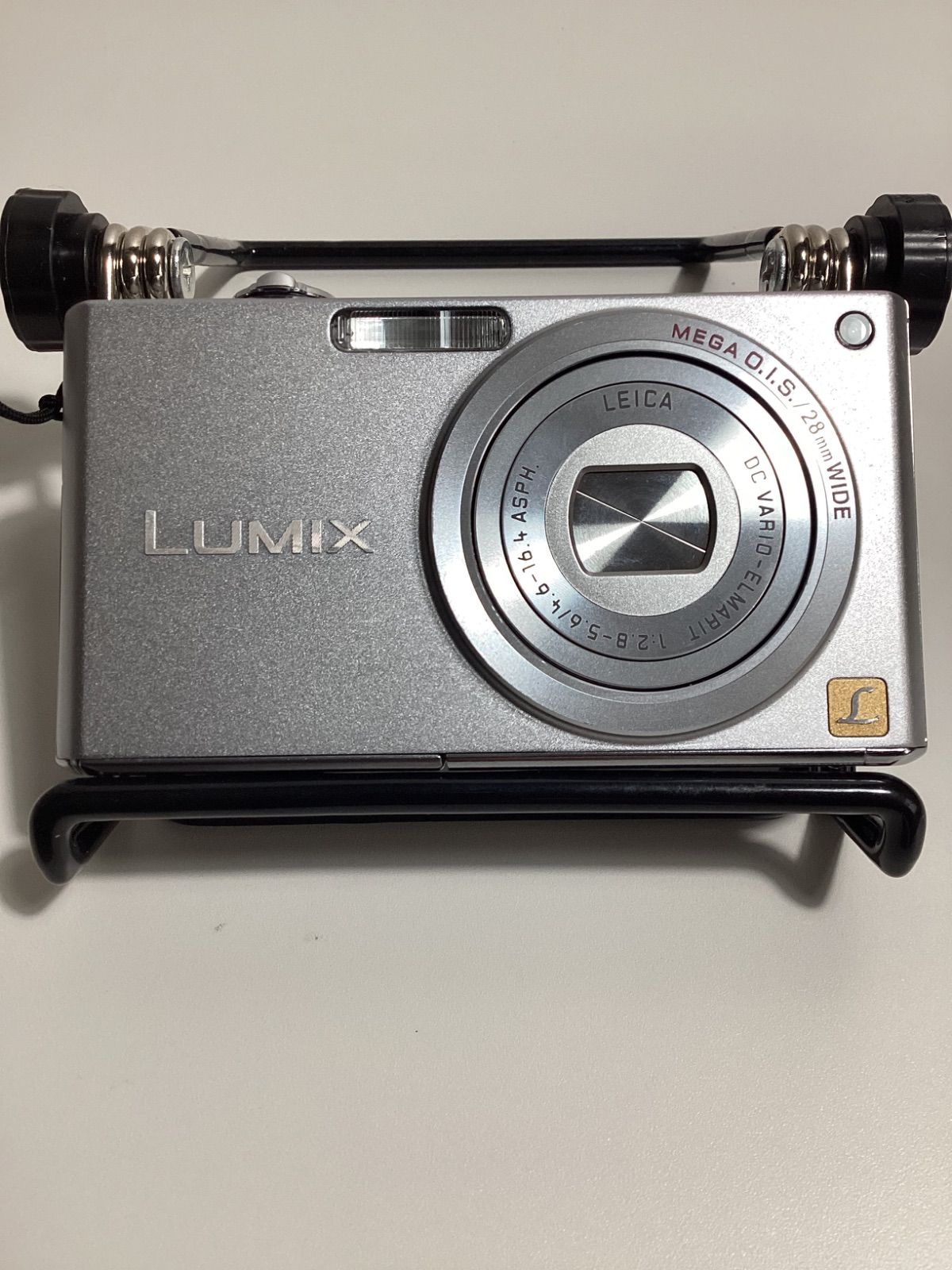 パナソニック デジタルカメラ LUMIX (ルミックス) プレシャスシルバー 