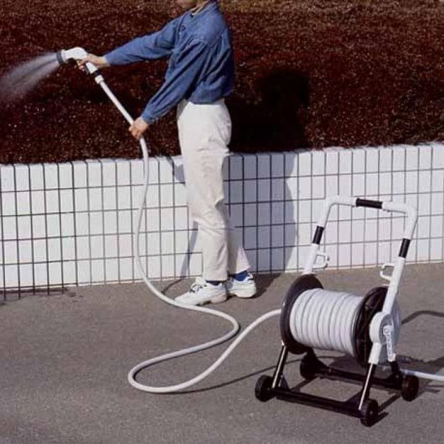 アイリスオーヤマ キャリングホースリール 50M グレー ホース長50m 散水ホース キャスター付 耐圧糸入りホース 水量調節アクアガン