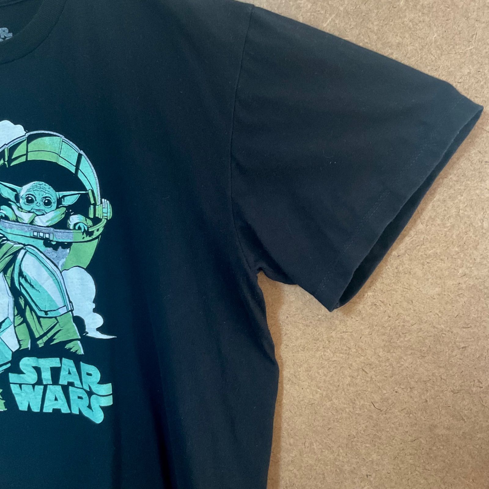 USA輸入古着 スター・ウォーズ マンダロリアンThe Mandalorian ボバフェット ベビーヨーダ　半袖Tシャツ 黒XL