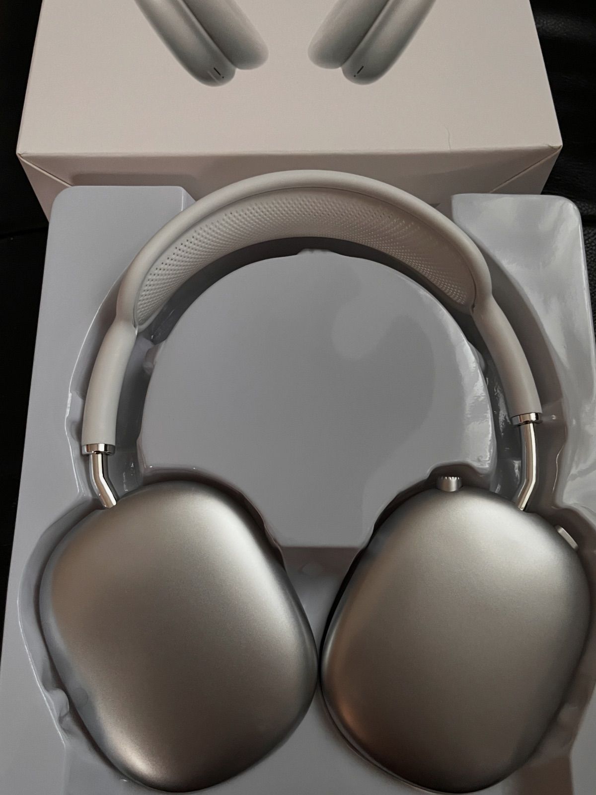 【新品】AppleAirpodsMax互換品 ノイズキャンセリング•探す機能付き 新品】Apple Airpods max互換品 ノイズキャンセリング・探す機能