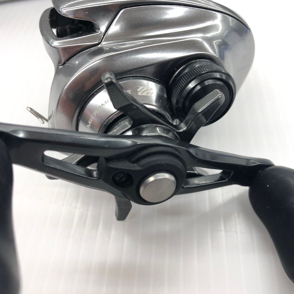 σσSHIMANO シマノ ベイトリール 18バンタムMGL HG L 程度B 03858 σσSHIMANO シマノ ベイトリール 18バンタムMGL HG L 程度B 03858