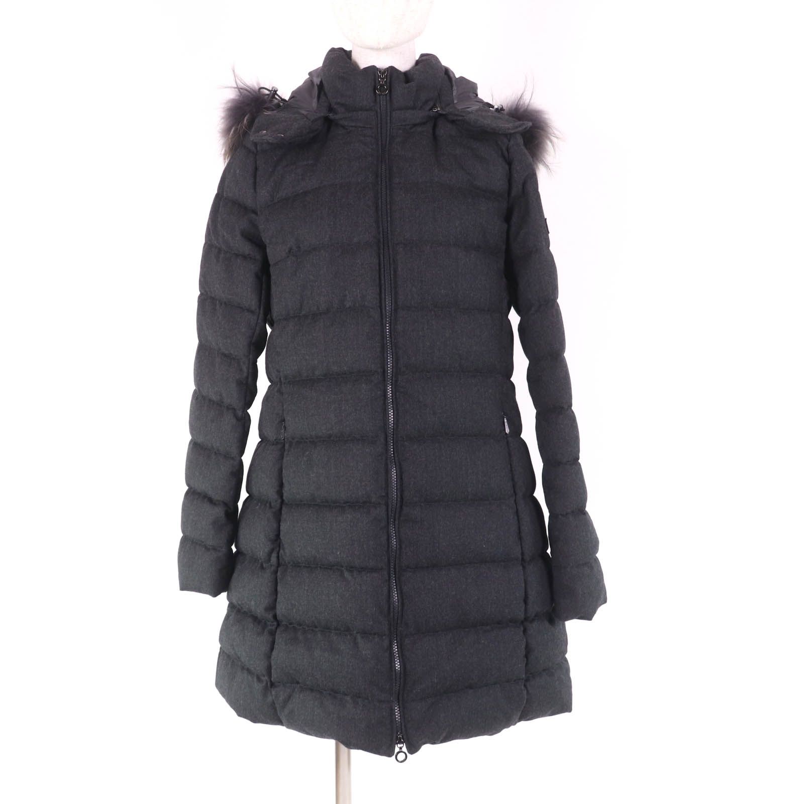 TATRAS タトラス 21AW LTAT21A4571 LAVIANA ラビアナ ウール100％ ラクーンファー フード付 ZIP UP ダウンコート チャコールグレー 4 レディース