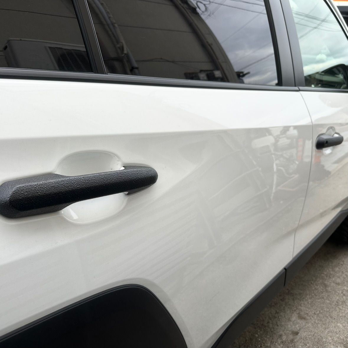 ▶︎プロ仕上げ◀︎RAV4 【粗目】ラプターライナー塗装 ハンドル 