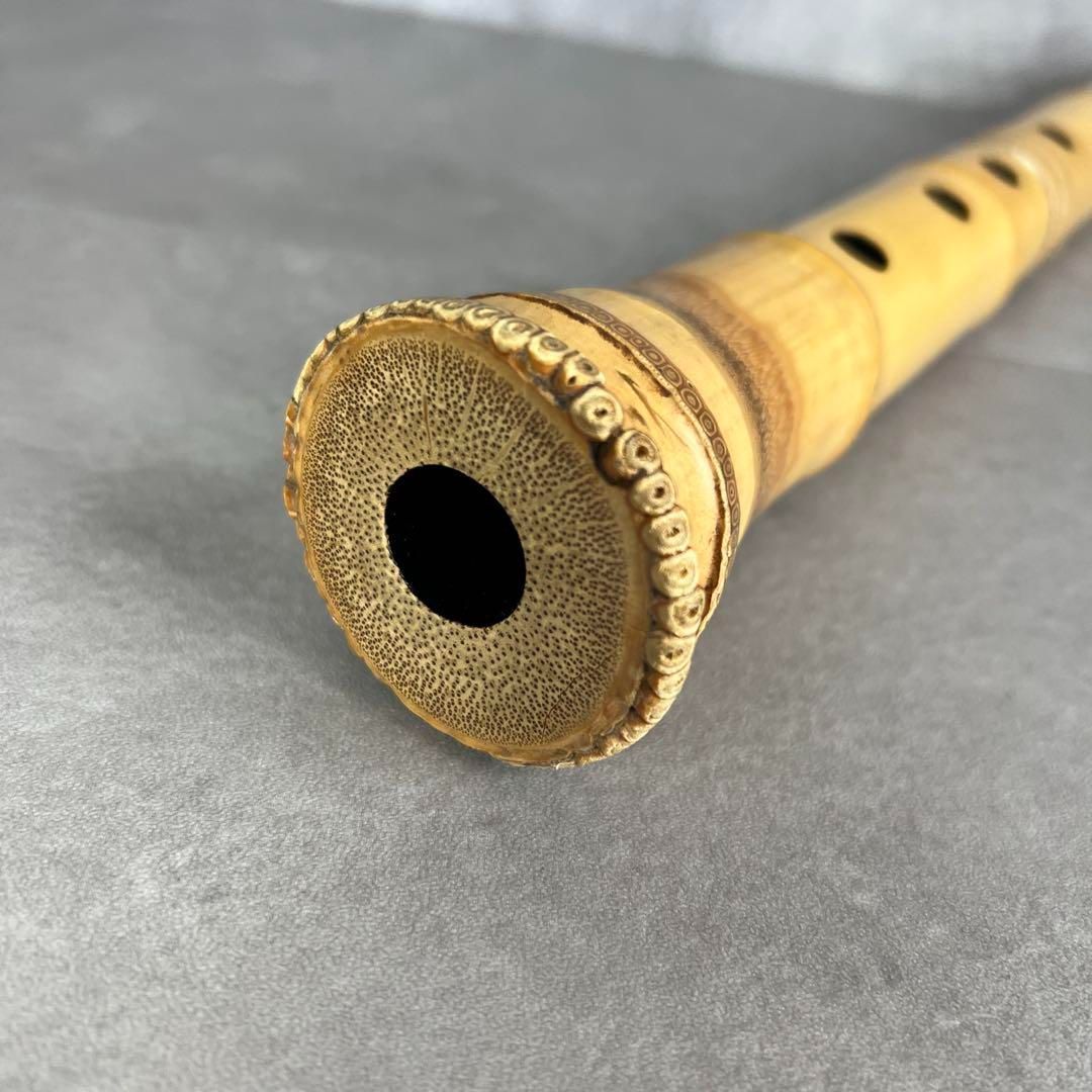 人気 尺八 琴古流 バチ型 銘あり 竹治 銀三線 2印 1尺6寸 5孔 和楽器 25M9250TR0005-16