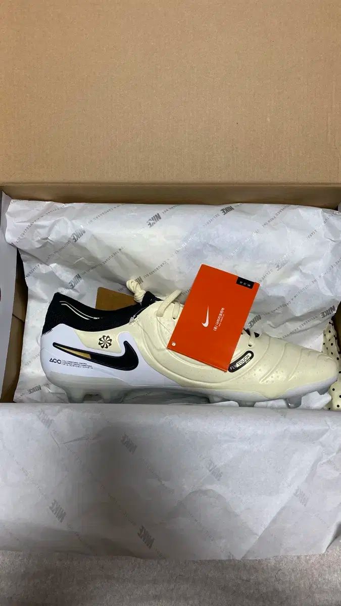 NIKE ナイキ