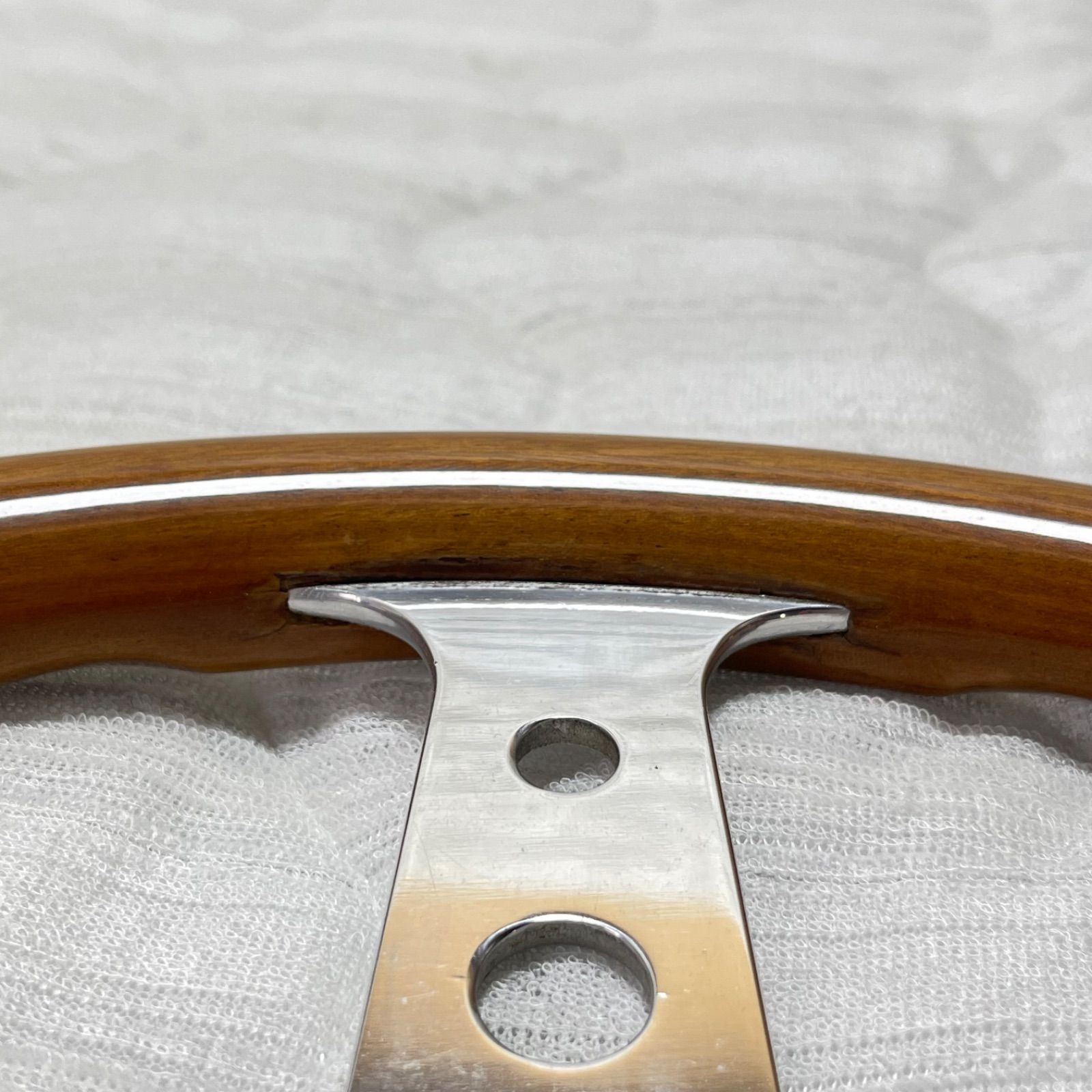 ウッドステアリング MOMO