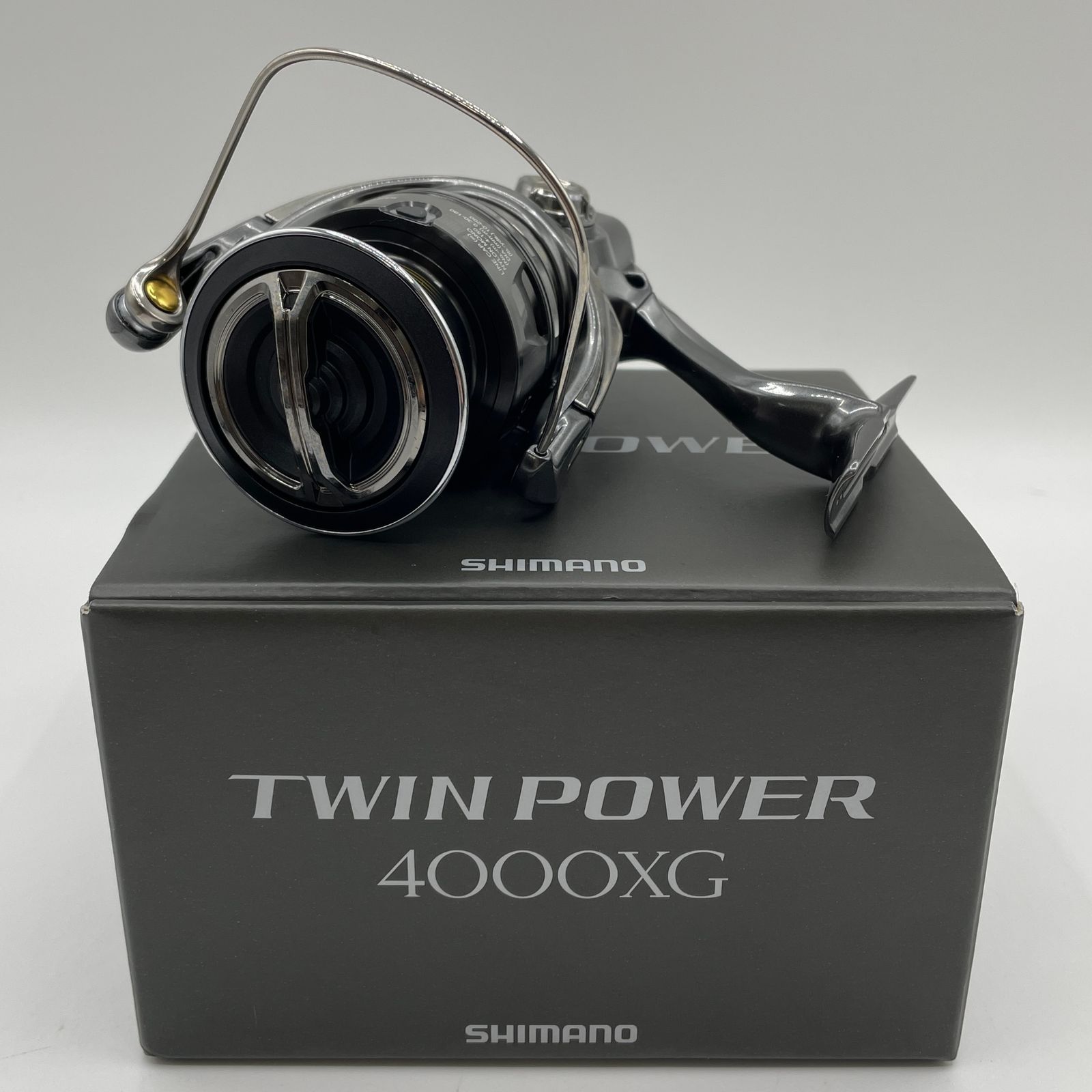 未使用品】 シマノ 24 ツインパワー 4000XG 046871 スピニング