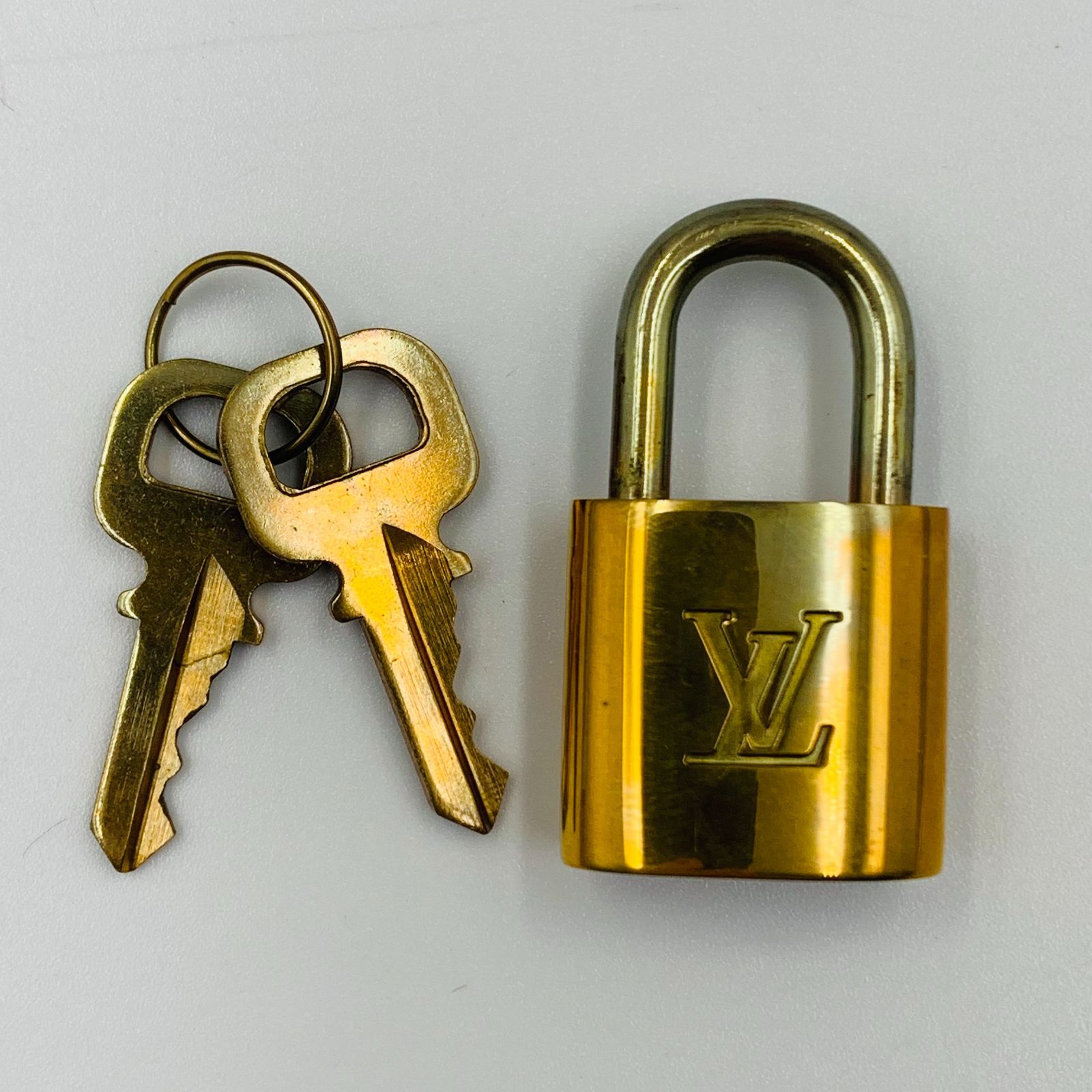 ルイヴィトン LOUIS VUITTON カデナ 南京錠　まとめ売り　セット 楽天市場】ルイヴィトン カデナ 10点セット まとめ売り 南京錠