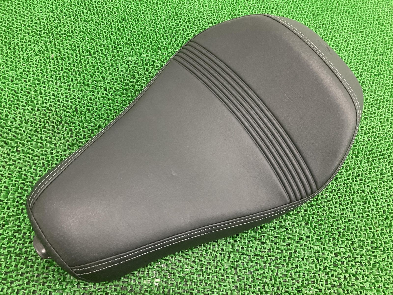 XL1200X タンデムシート ハーレー 純正 バイク 部品 スポーツスター 16