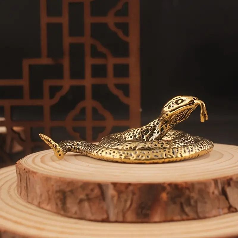 アイリッシュドレスデン ヘビ 蛇 巳年 干支 置物 オブジェ 2001 開運 アイリッシュドレスデン ヘビ 蛇 巳年 干支 置物 オブジェ 2001 開運