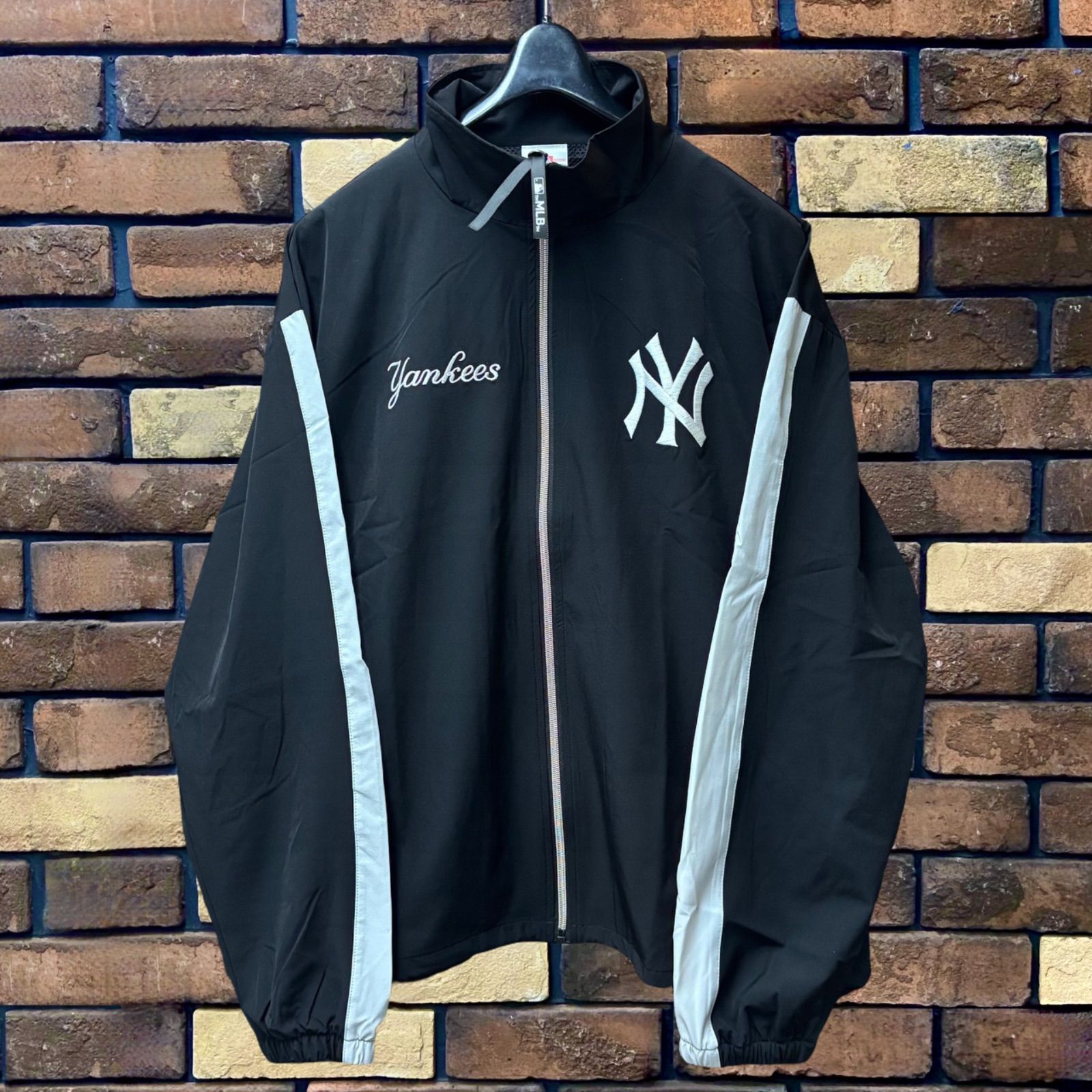 New York Yankees フルジップジャケット 黒 NY Yankees On-Field Authentic Collection Full-Snap Varsity