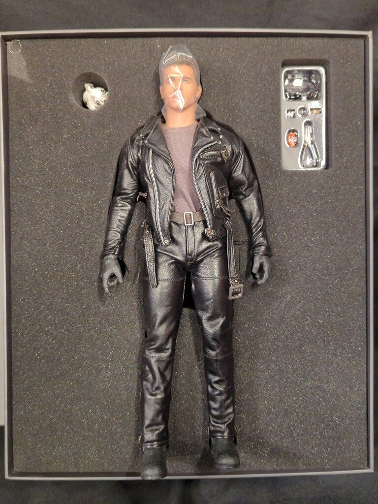 ホットトイズ HOTTOYS 1/6ターミネーター2 T-800 DX10 T2 HOTTOYS