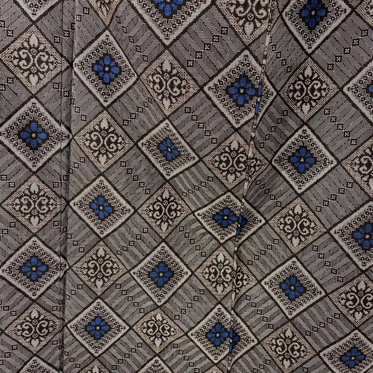 大島紬 身丈163.5cm 裄丈66cm M 袷 証紙 龍郷柄 焦茶色 正絹 美品 逸品  