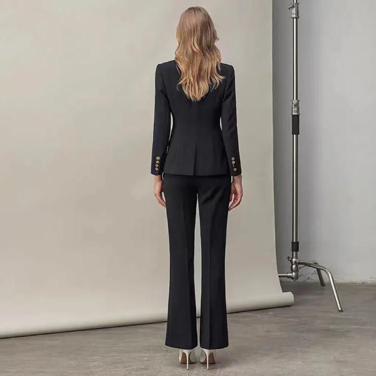 仕事 セレモニースーツ