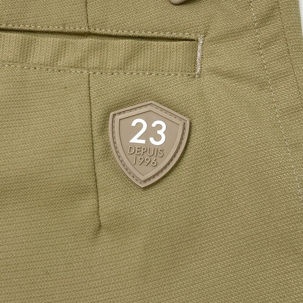 23区ゴルフ　ハーフパンツ　ゴルフウェア　Mサイズ サイズ：M 23区GOLF ニジュウサンクゴルフ ハーフパンツ カーキ
