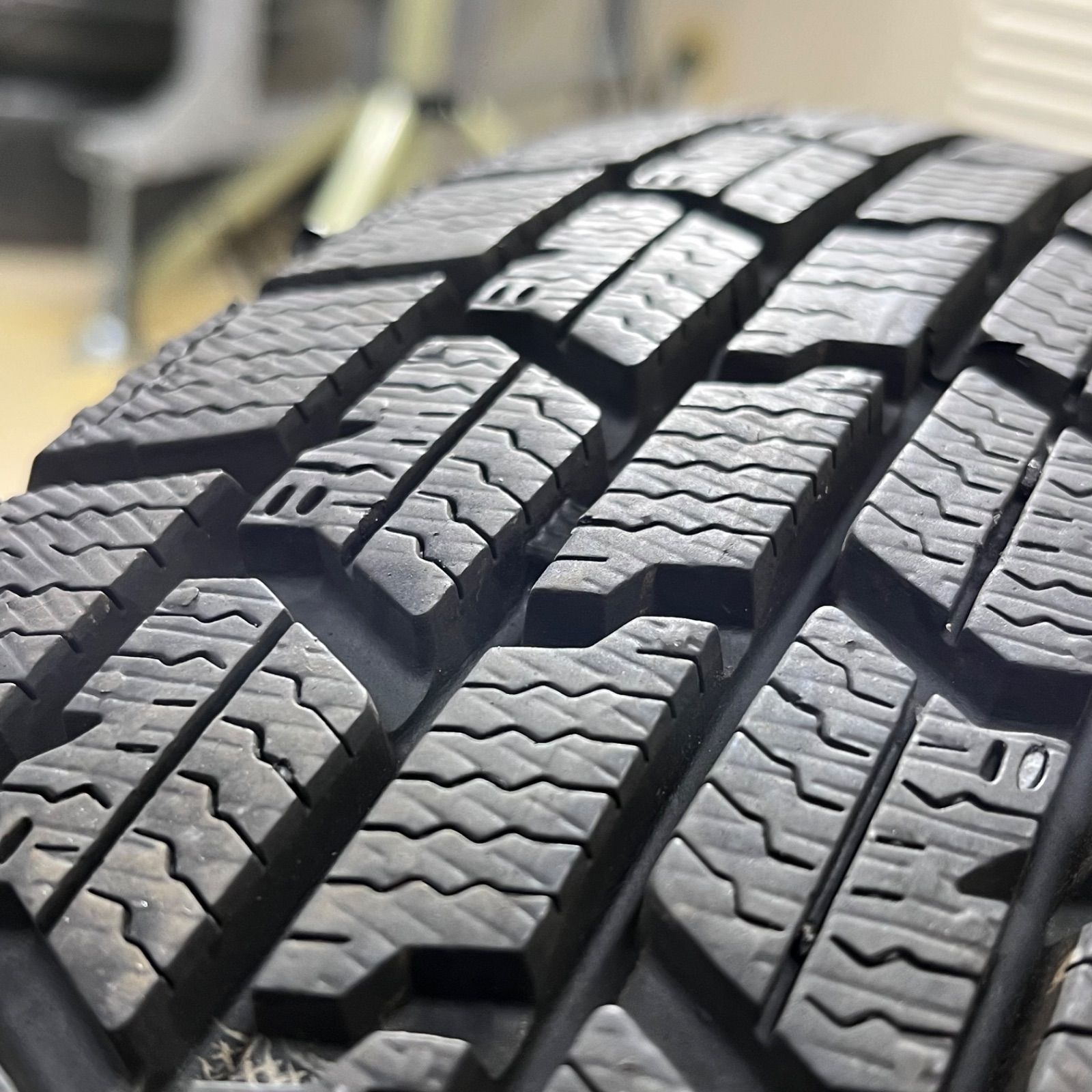 スタッドレスタイヤ