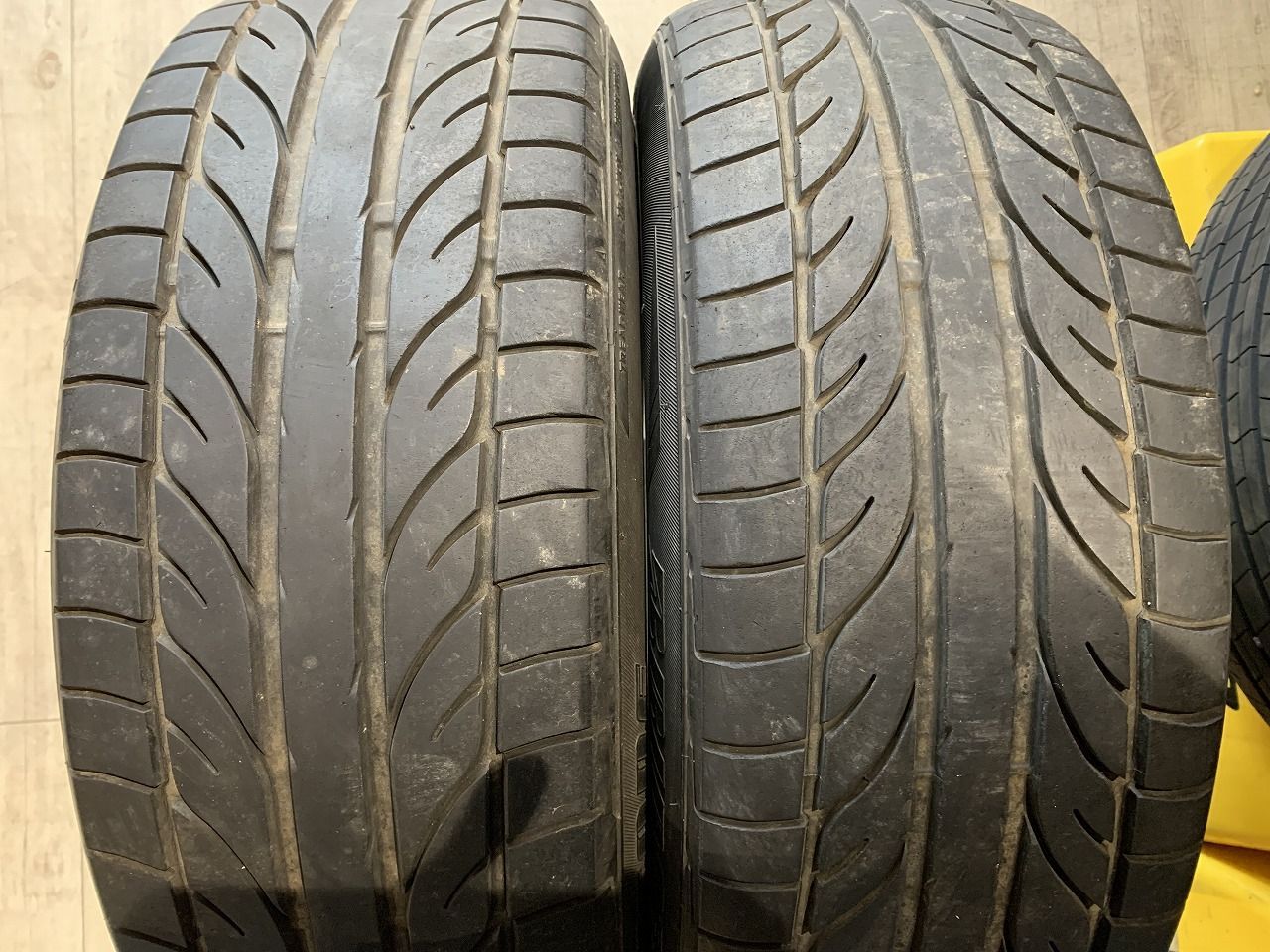 2509002 メーカー不明 スポークホイール 15インチ 6.5J 28 PCD139.7 6H 110mm BRIDGESTONE POTENZA GⅢ 205 60R15 2002年 5.5mm タイヤおまけ FFCRYSTALESIA_COM