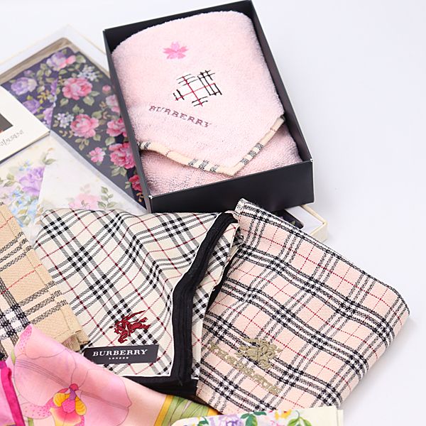 正規まとめ 9点 イブサンローラン/バーバリー等 タオル/ハンカチ 9点